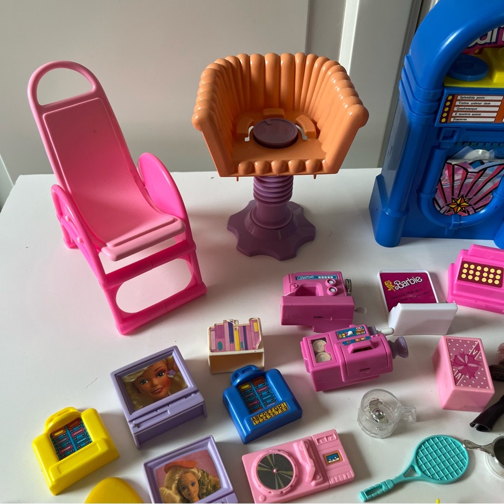 Barbie accessories - Picture 2 of 6